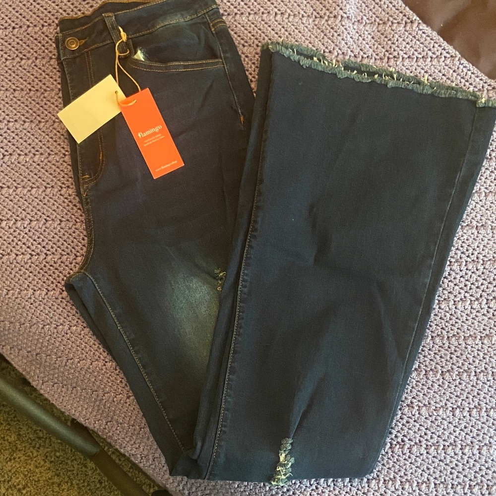 NWT Flamingo Distressed Flare Jeans Size Large